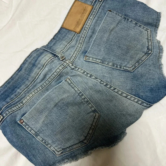 Zara Denim Shorts Size 2 - Picture 5 of 7